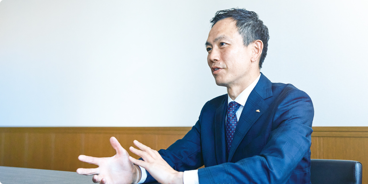代表取締役社長　上田 浩嗣